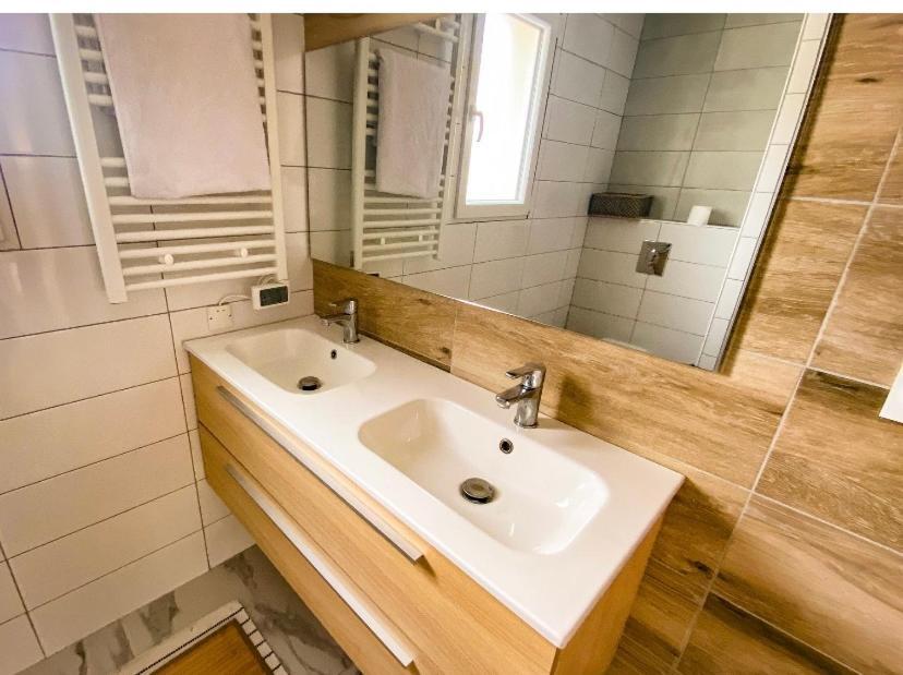 Maison Au Calme Avec Piscine Riviere-Saas-et-Gourby